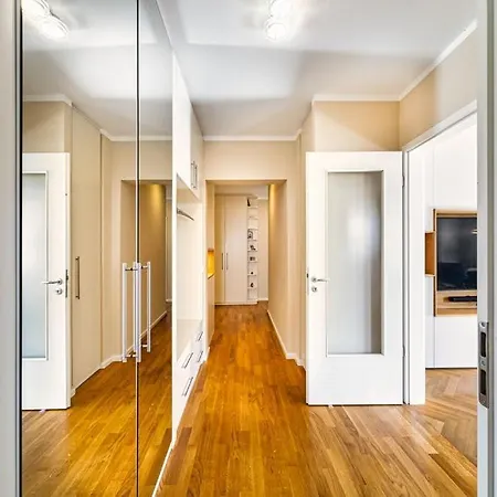 139 M² Familienwohnung In Haidhausen - 4 Schlafzimmer Apartmán