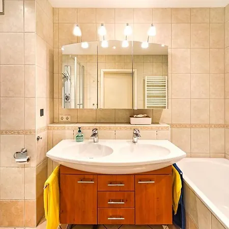 139 M² Familienwohnung In Haidhausen - 4 Schlafzimmer Apartmán