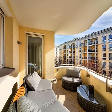 139 M² Familienwohnung In Haidhausen - 4 Schlafzimmer Apartmán *